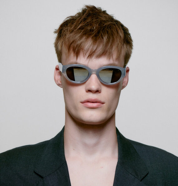 A.Kjaerbede zonnebril model WINNIE kleur GRIJS met SPIEGEL glazen AKsunnies bril sunglasses eyewear