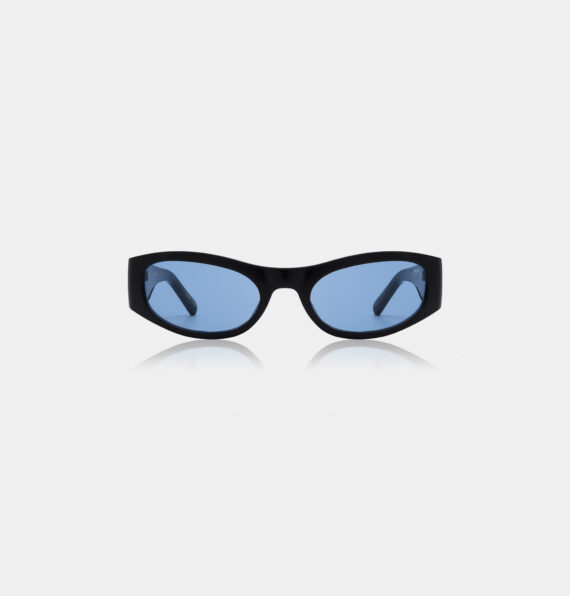 A.Kjaerbede zonnebril model GUST kleur ZWART met BLAUWE glazen AKsunnies bril sunglasses eyewear
