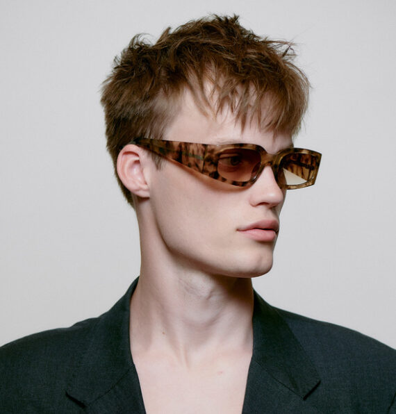 A.Kjaerbede zonnebril model ALEX kleur COQUINA met BRONZE glazen AKsunnies bril sunglasses eyewear