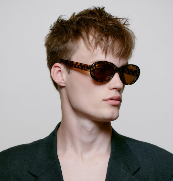 A.Kjaerbede zonnebril model ANMA kleur geel zwart met bronze glazen AKsunnies bril sunglasses eyewear