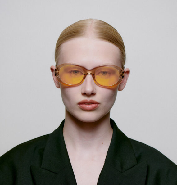 A.Kjaerbede zonnebril model ANMA kleur champagne met zacht gele glazen AKsunnies bril sunglasses eyewear
