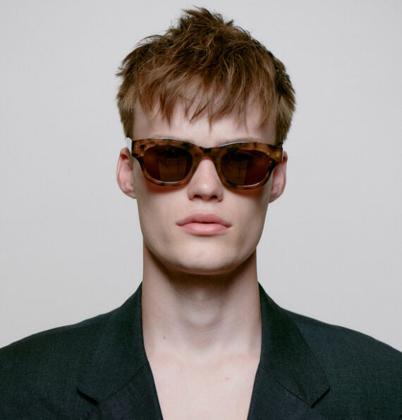 A.Kjaerbede zonnebril model LANE kleur coquina met bronzen glazen AKsunnies bril sunglasses eyewear