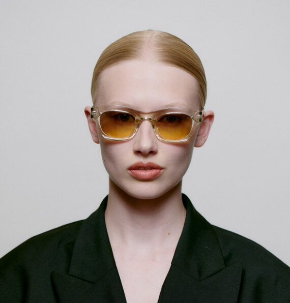 A.Kjaerbede zonnebril model LANE kleurecht met oker glazen AKsunnies bril sunglasses eyewear