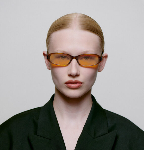 A.Kjaerbede zonnebril model MACY kleur bruin met licht gele glazen AKsunnies bril sunglasses eyewear